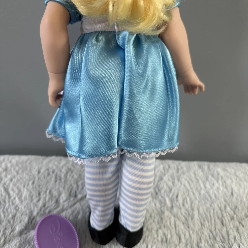 Vintage Disney Alice In Wonderland 15